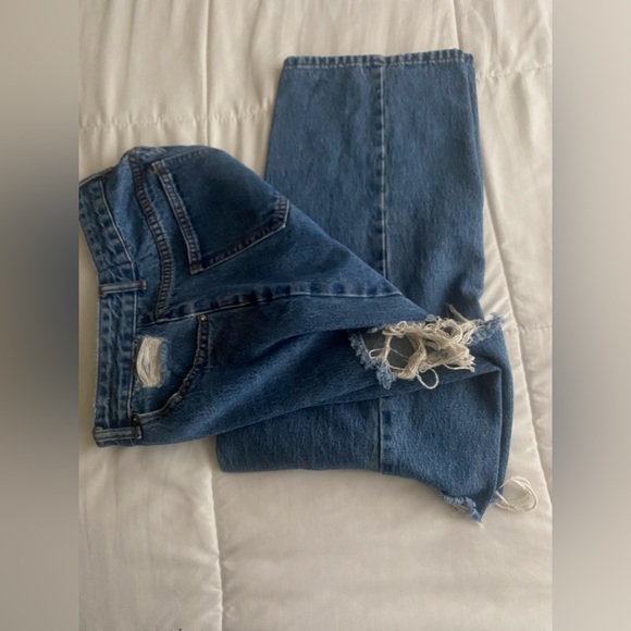 Navy Blue jeans from Shein selected size “Medium” - Picture 3 of 6